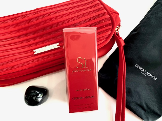Armani Sì Passione parfémovaná voda pro ženy - Objem: 30 ml, Balení: Běžné balení