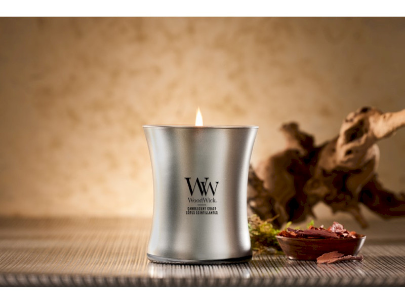 Woodwick Vonná svíčka střední ve skle METALICKÁ s dřevěným knotem, 275 g