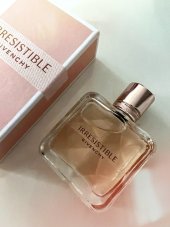 Givenchy Irresistible parfémovaná voda pro ženy