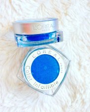 L'Oreal Oční stíny Color Infaillible, č. 18 Blue Curacao, 3,5g