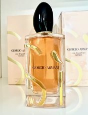 Armani Sì Intense parfemovaná voda pro ženy, plnitelná (2023)