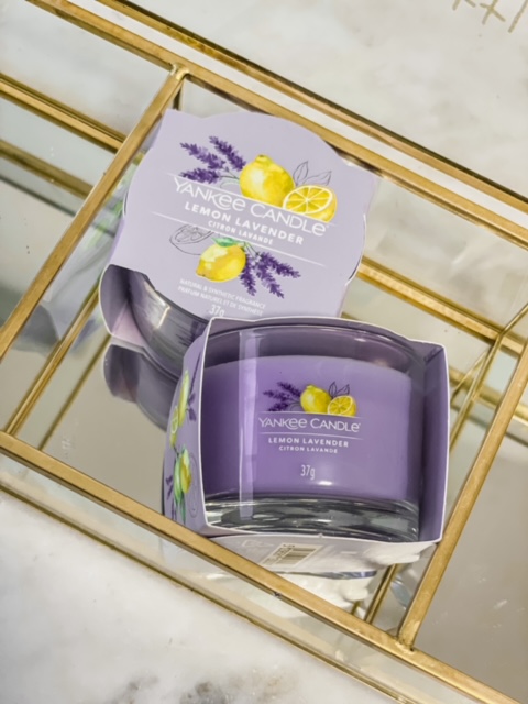 Yankee Candle Plněná votivní svíčka ve skle, 37 g