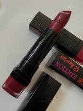 Bourjois Rouge Edition Dlouhotrvající rtěnka
