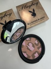 Playboy Bronzující pudr Blushing Bunny, 10 g