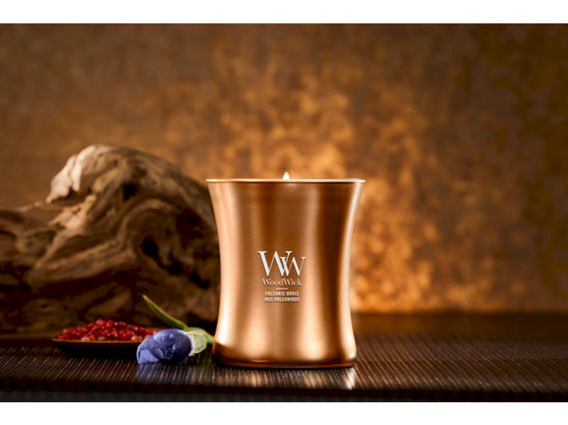 Woodwick Vonná svíčka střední ve skle METALICKÁ s dřevěným knotem, 275 g