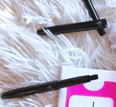 Calvin Klein Štětec na rtěnku ve vysunovacím pouzdře