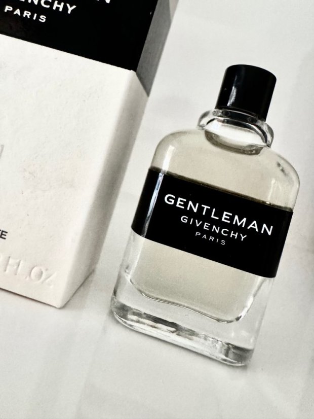 Givenchy Gentleman toaletní voda pro muže
