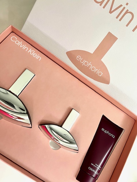 Calvin Klein Euphoria parfémová voda Dárková sada pro ženy - Objem: 50 ml EDP + 100 ml Body Lotion, Balení: Dárková sada