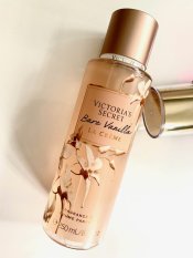 Victoria's Secret Bare Vanilla tělový sprej pro ženy
