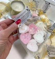 Helene ME&SON Vonný vosk v srdíčkách s květinovou vůní, sada 5 ks v palmovém vosku, 40 g + srdíčko zdarma