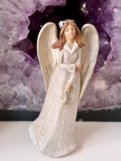 Anděl stojící béžová a zlatá