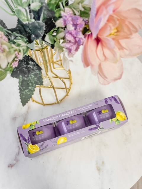 Yankee Candle Plněná votivní svíčka ve skle, 37 g