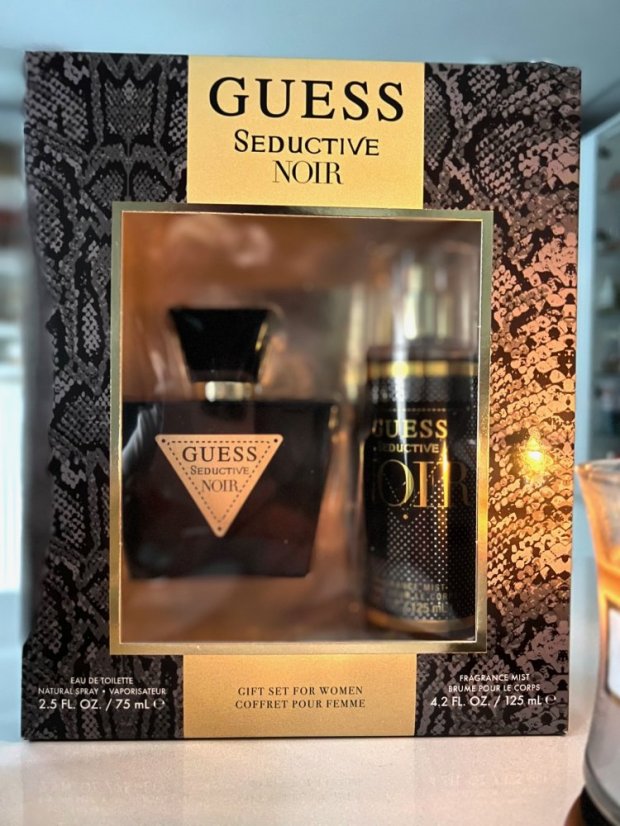 Guess Seductive Noir toaletní voda pro ženy - Objem: EDT 75 ml + Tělový sprej 125 ml, Balení: Dárková sada