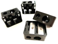 Royal Ořezávátko Duo Pencil Sharpener na kosmetické tužky, barva černá